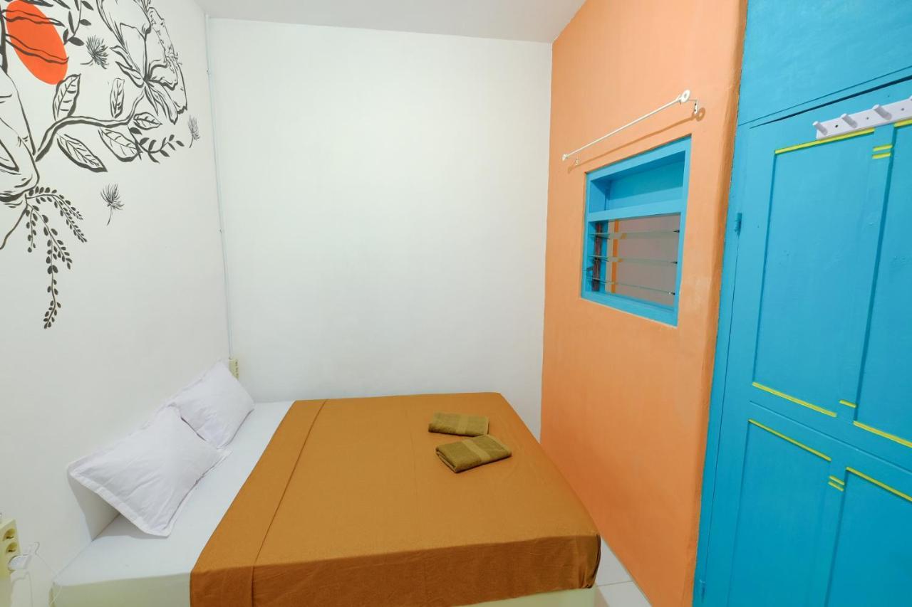 Snooze Malang Hostel Ngoại thất bức ảnh