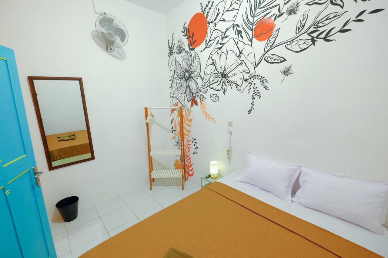 Snooze Malang Hostel Ngoại thất bức ảnh