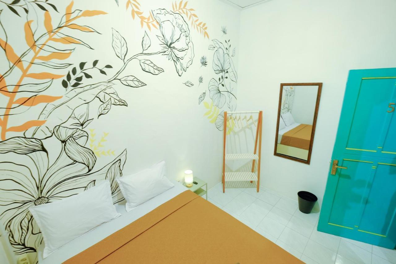 Snooze Malang Hostel Ngoại thất bức ảnh