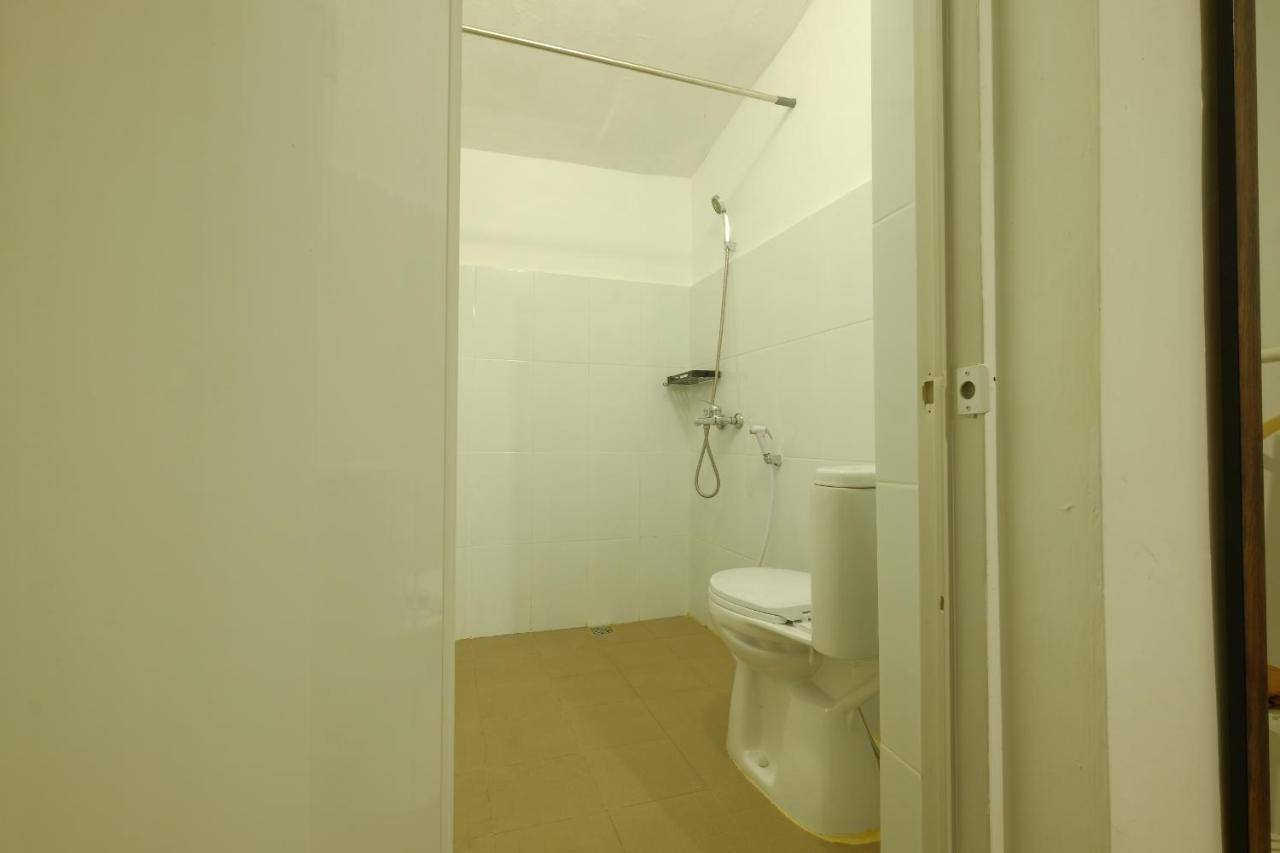 Snooze Malang Hostel Ngoại thất bức ảnh