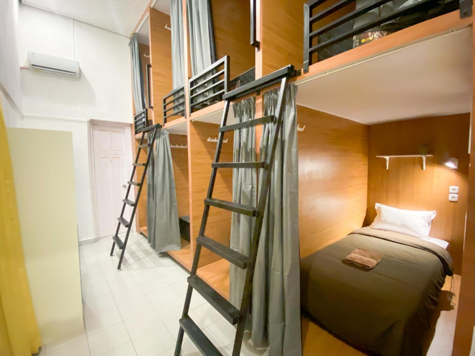 Snooze Malang Hostel Ngoại thất bức ảnh